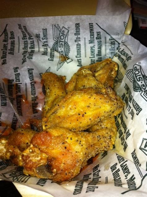 King of the Wing: Wingstop: Original Hot, Lemon Pepper