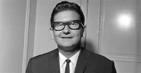 Roy Orbison Biography - Facts, Childhood, Family Life & Achievements