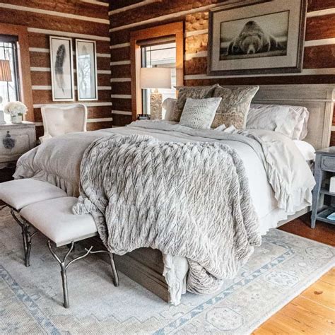 Rustic Bedroom With Cozy Vibe - Soul & Lane