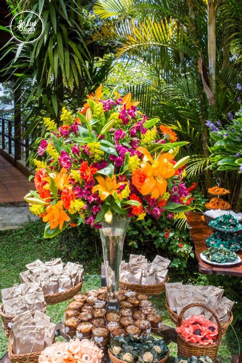 Pin de Luciana Bricio em Arranjos Florais & Plantas | Casamentos ...