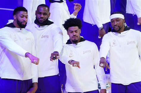 LOOK: Lakers unveil NBA championship rings – Filipino News