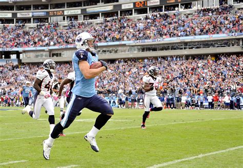 NFL Power Rankings: The Top 10 Players of Tennessee Titans' 2010 Season | News, Scores ...