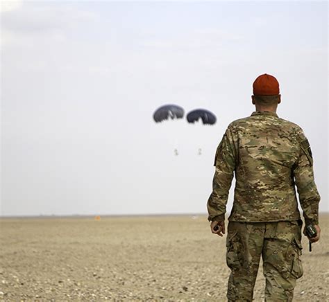 Successful drop: Soldiers test low-cost parachute system | Aerotech News & Review