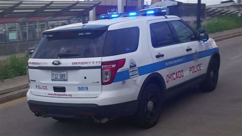 Chicago Police [1st District] SUV responding - YouTube