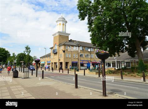 Town centre, Alvescot Road, Carterton, Oxfordshire, England, United Kingdom Stock Photo - Alamy