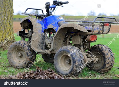 Quad Bike Off Road Vehicle Stock Photo 592838486 - Shutterstock