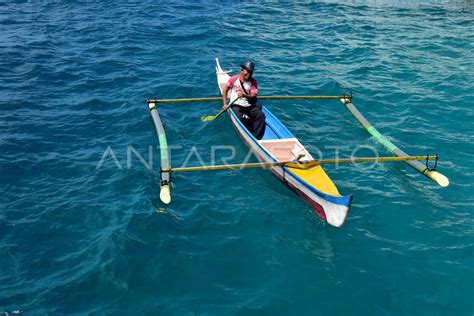 PERAHU SEMANG TRADISIONAL MALUKU | ANTARA Foto