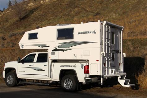 Northern Lite Camper Buyers Guide - Fiberglass Truck Campers