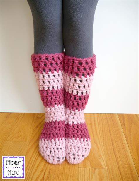 Fiber Flux: Free Crochet Pattern...Strawberry Blossom Slipper Socks!