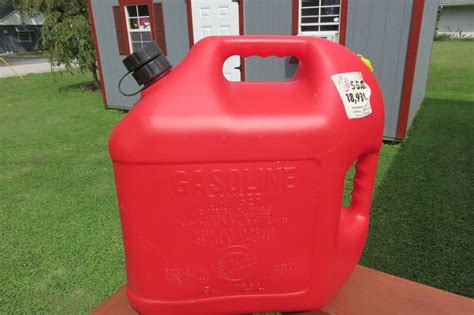 Vintage BLITZ 5 GALLON Gas Can / Jug Spout Plastic Red Vented Fuel Double Handle #Blitz | Gas ...