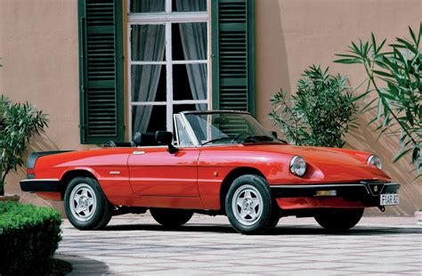 ’66 to ’94 Alfa Romeo Spider - Looking Back on an Icon