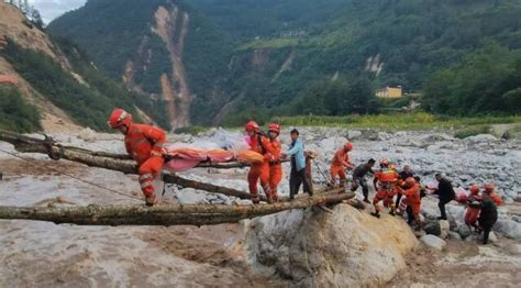 China scrambles to step up relief, 50,000 people relocated after ...