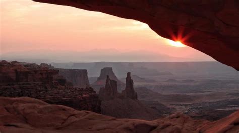 How to Visit Mesa Arch at Sunrise - Tips and Tricks