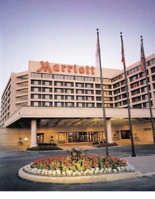 TORONTO AIRPORT MARRIOTT - Toronto ON 901 Dixon Rd. M9W1J5