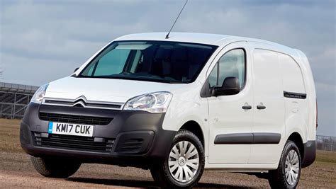 Citroen Berlingo Electric 2017 review | Auto Express