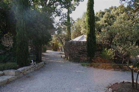 Provence Holiday Home with Pool to Rent near Gordes, Vaucluse