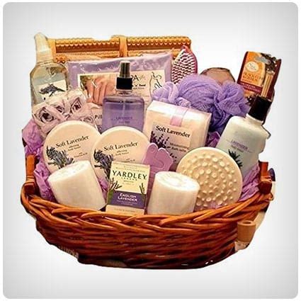 50 Spa Gift Baskets for Pampering and Relaxation - Dodo Burd