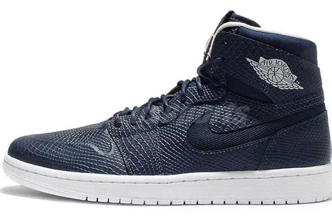 Snakeskin Returns to Air Jordan 1s | Complex