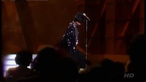 MICHAEL JACKSON SHOW BILLIE JEAN (VEVO) BRASIL 1983 [HD] - YouTube