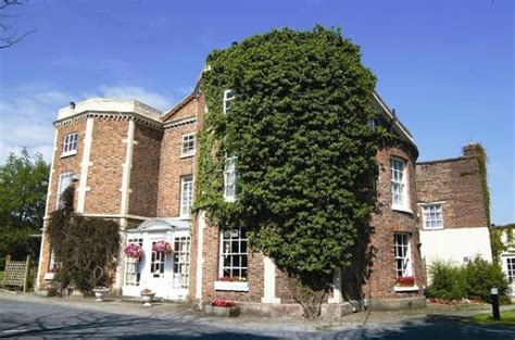 ROSSETT HALL HOTEL - Reviews, Photos & Price Comparison - TripAdvisor