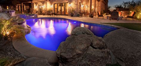 6 Custom Pool Design Features to Create a Luxury Pool Experience