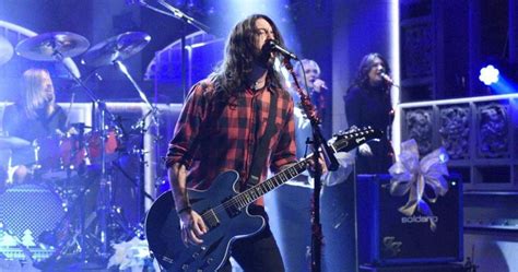 Foo Fighters Join Dave Chappelle for Saturday Night Live Post-Election ...