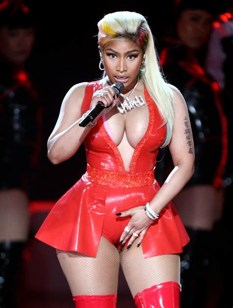 Nicki Minaj's jinxed European Tour rocked again as Dublin gig is third ...