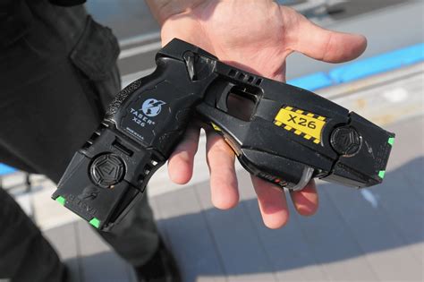 Se usarán las pistolas Taser en la Provincia - Diario Cuatro Vientos