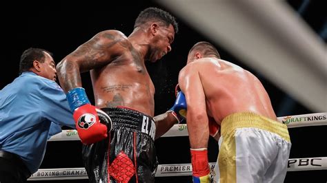 World Boxing News on Twitter: "Heavyweight star saved by the bell ...