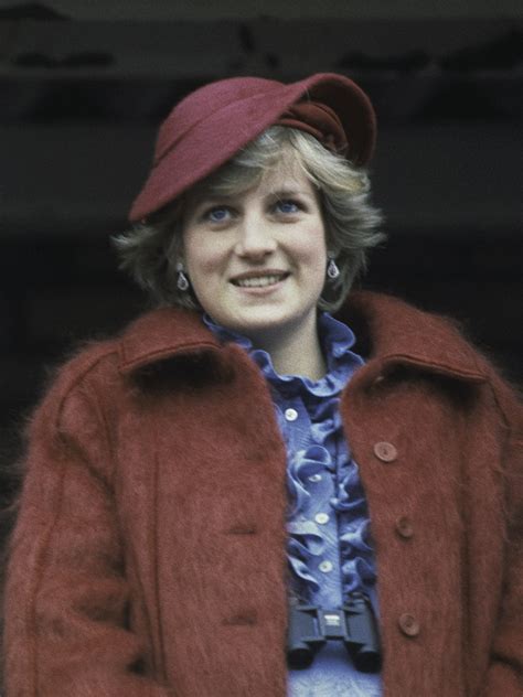 Princess Diana: A style icon through the ages - National | Globalnews.ca