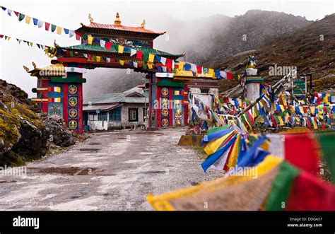 Sela Pass, Tawang, western Arunachal Pradesh, India Stock Photo - Alamy