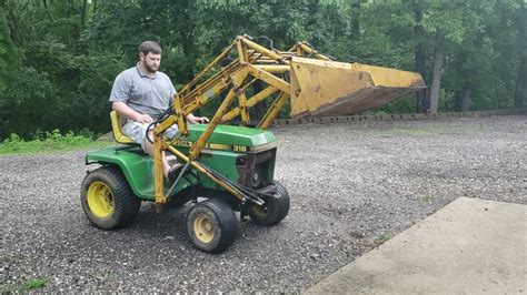 John Deere 318 Front End Loader | PIXMOB