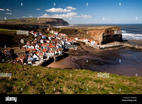 The picturesque seaside village of Staithes on the North Yorkshire ...