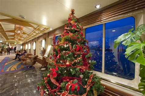 Christmas cruises in Norway: Hurtigruten cruise packages - Fjord Travel Norway