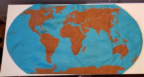 Felt World Map with Continents and 3-Part Cards