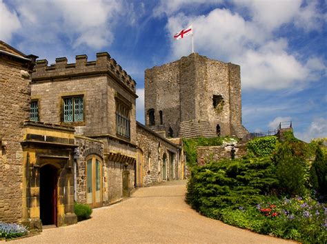 "Clitheroe Castle, Lancashire" by David Swann at PicturesofEngland.com