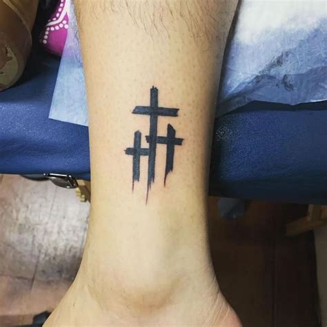 Update more than 68 triple cross tattoo - in.cdgdbentre