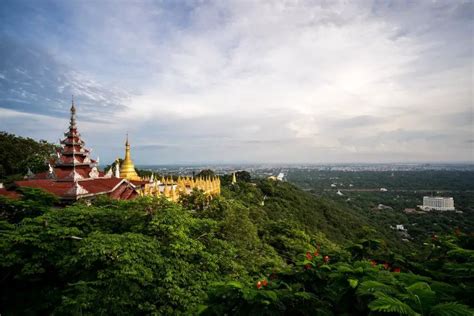 Mandalay Travel Guide – Top 13 Things You Must See and Do