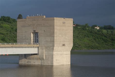 DVIDS - News - Tuttle Creek Lake closing in on conservation pool water ...