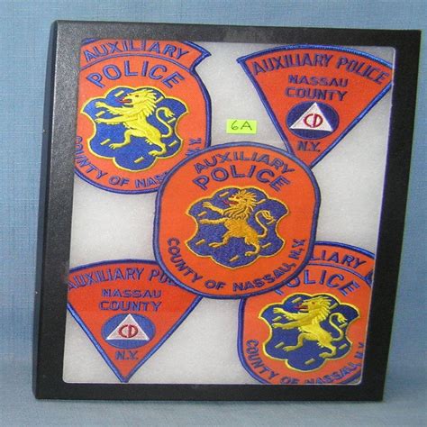 Lot - GROUP OF VINTAGE NASSAU COUNTY POLICE PATCHES