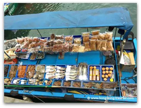 Sai Kung: A Colorful Floating Seafood Market