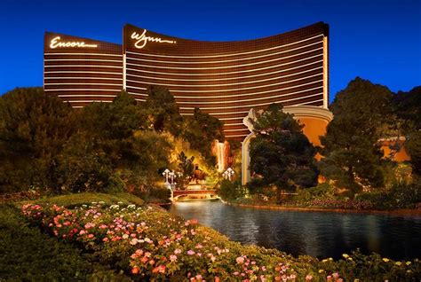 Las Vegas Luxury: Wynn Resorts Breaks Forbes Travel Guide Five-Star Record