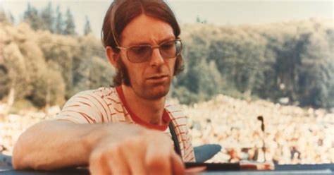 Grateful Dead Retrospective: 10 Of Our Favorite Phil Lesh Moments From ...