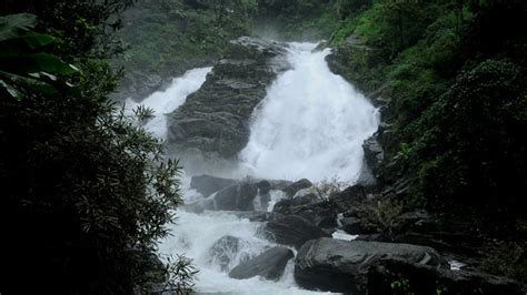 10 Famous Waterfalls in Kerala with Pictures | Styles At Life