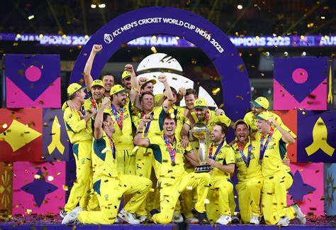 Australia Cricketers Take Home $4 Million for World Cup Win - Bloomberg