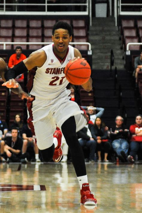 Men's basketball set to face Miami in NIT finals