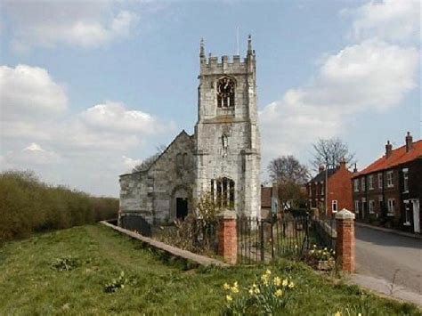 "Cawood, North Yorkshire" by at PicturesofEngland.com