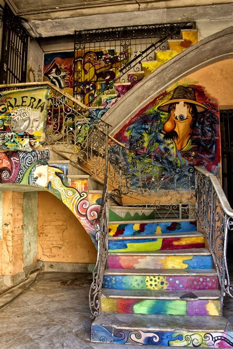 Dancing to Sculpture: Havana Interiors