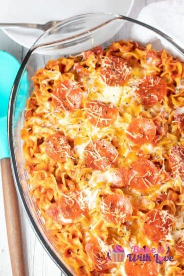 Easy Pepperoni Pizza Casserole: A Family Favorite Dinner Recipe