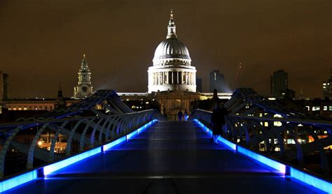 Deep in the night, on the Millennium Bridge [ Explored 23r… | Flickr